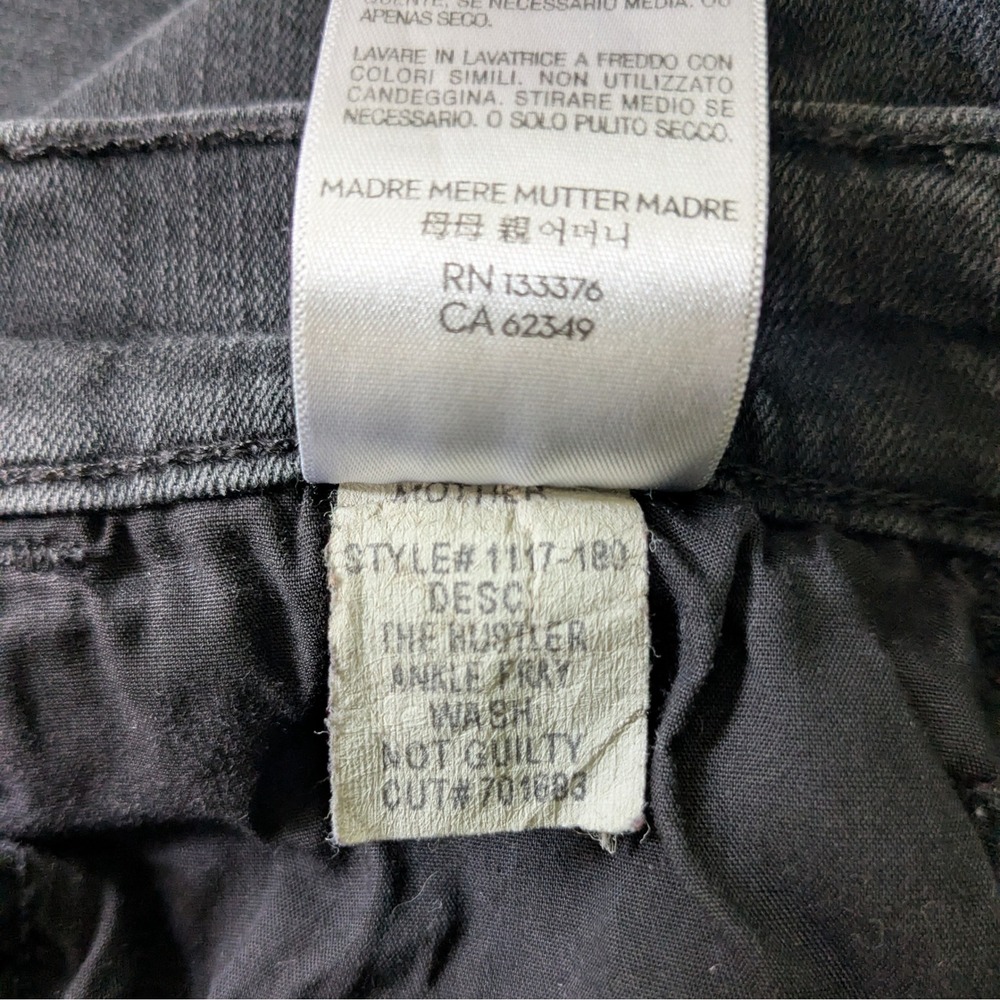 MOTHER Hustler Ankle Fray Jeans Not Guilty Washed Black Flare Size 26 - Picture 9 of 12